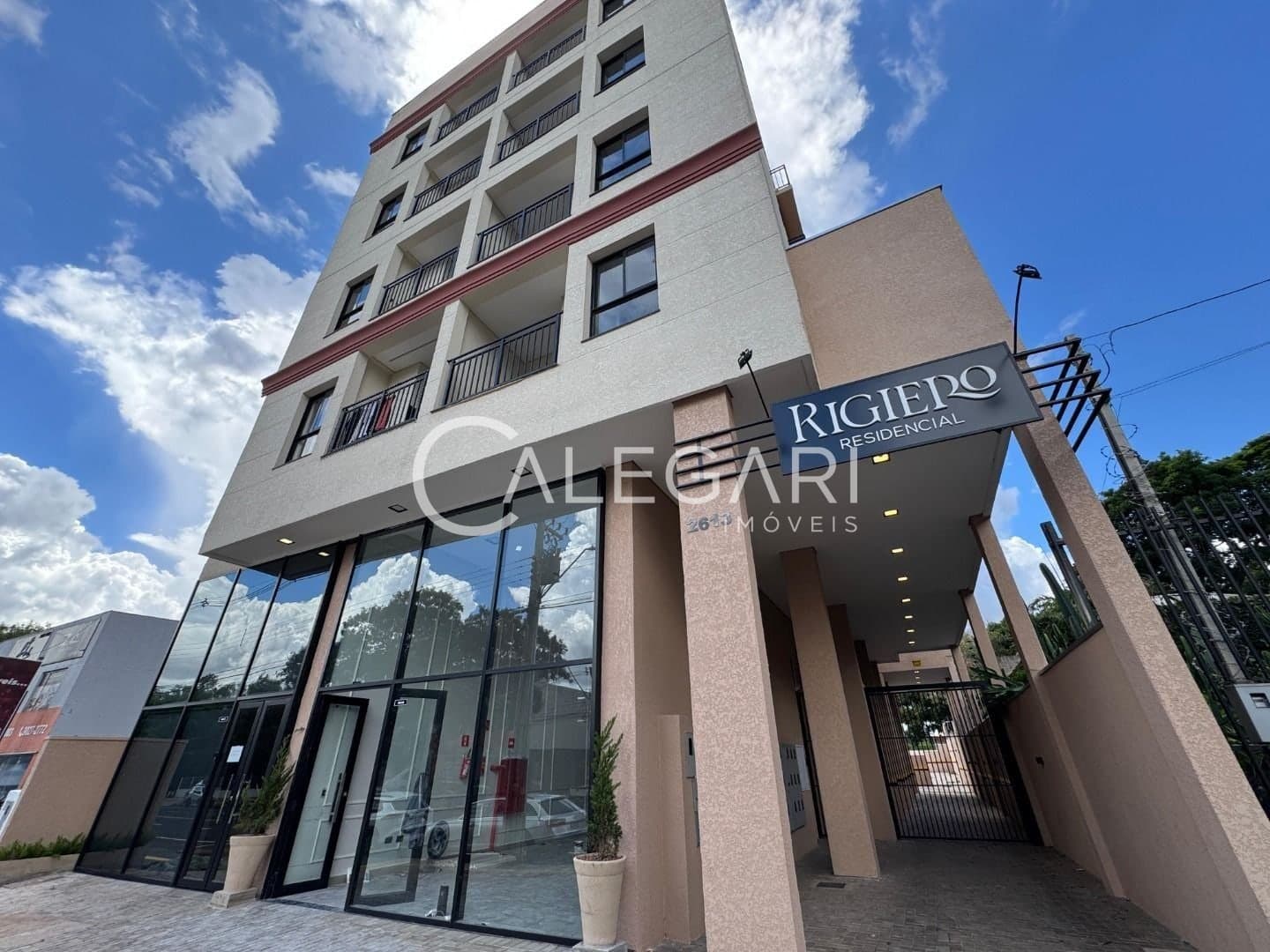 Apartamento Mobiliado à venda no Edifício Rigiero – Foz do Iguaçu/PR