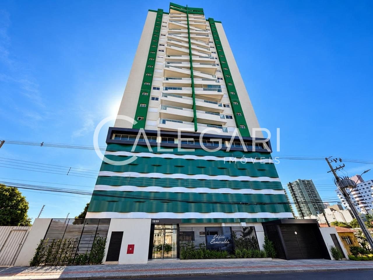 Apartamento à venda de 128,72m² de área privativa no Edificio Esmeralda – Foz do Iguaçu/PR