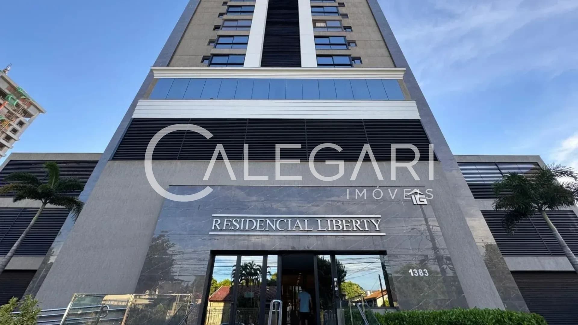 Apartamento semimobiliado à venda no Edifício Liberty – Foz do Iguaçu/PR.