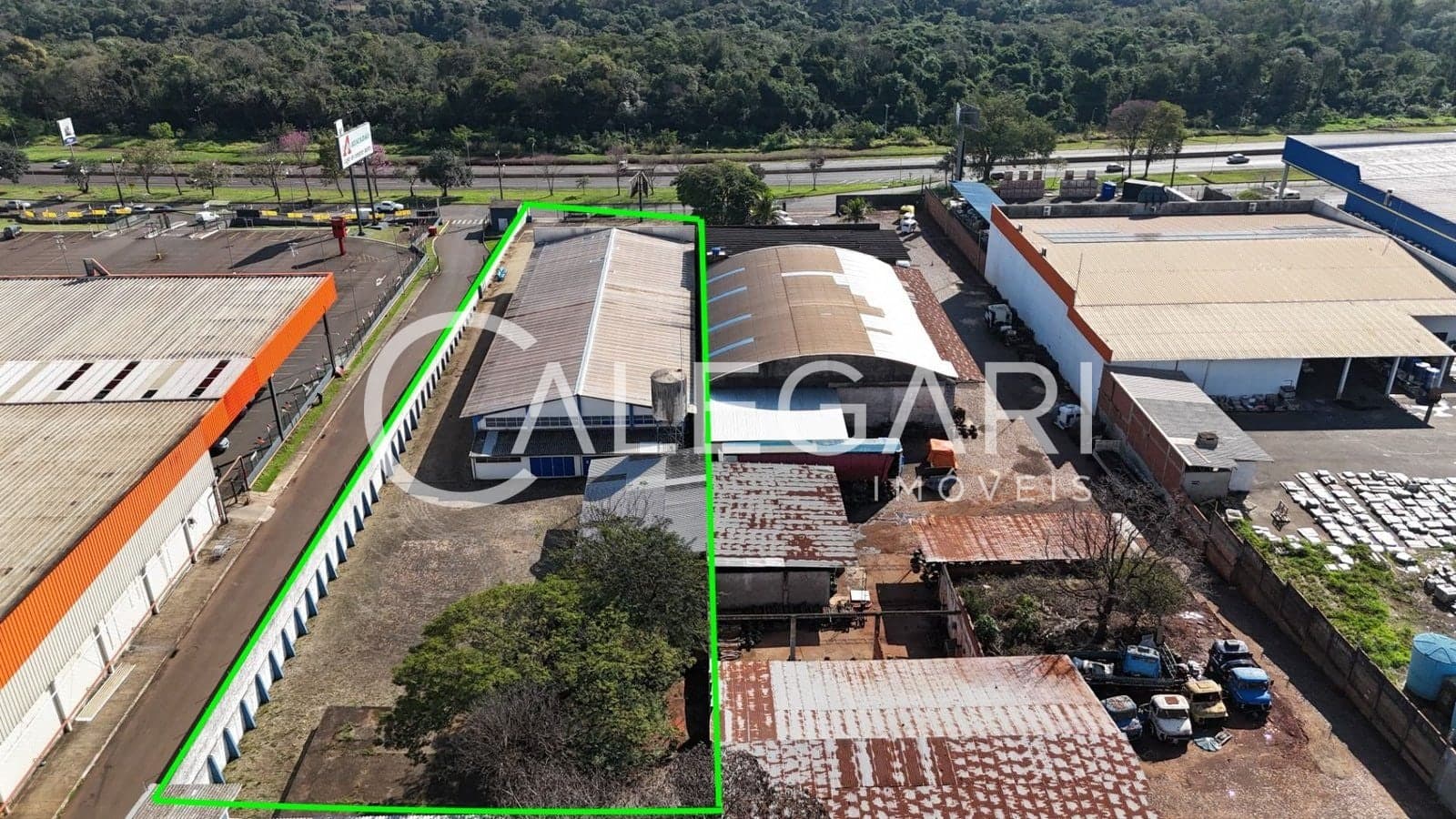 Barracão com 4.572m² de terreno à venda em Foz do Iguaçu/PR. — foto 4