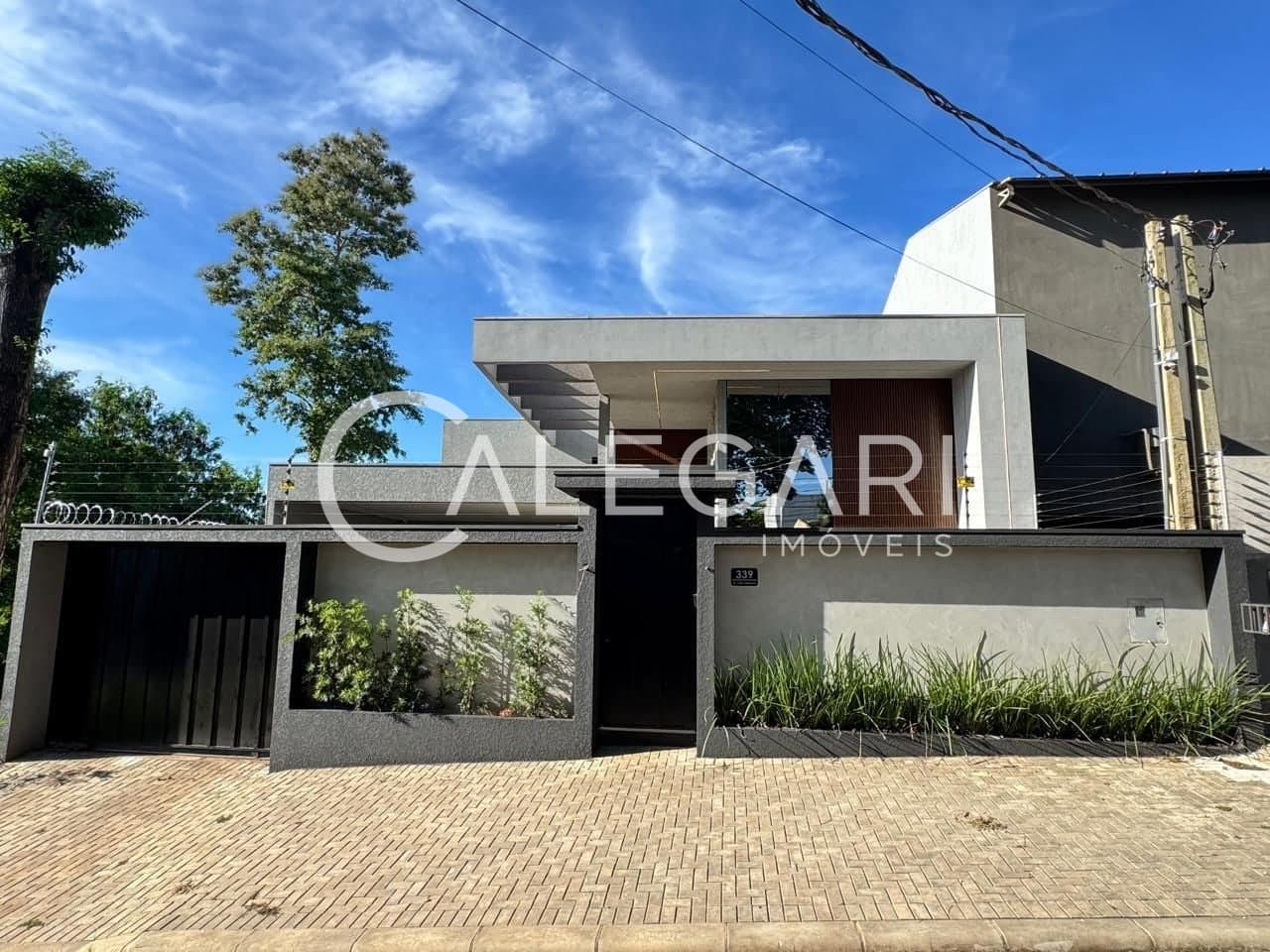 Casa térrea alto padrão à venda no Jardim Social – Foz do Iguaçu/PR
