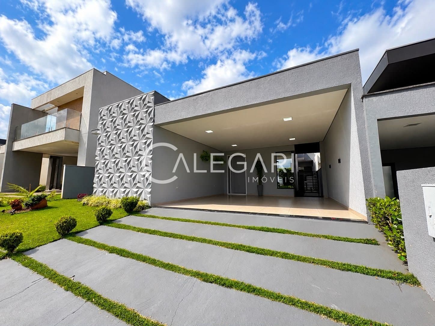 Casa Térrea à venda de 210m² no Condomínio Safira – Foz do Iguaçu/PR.