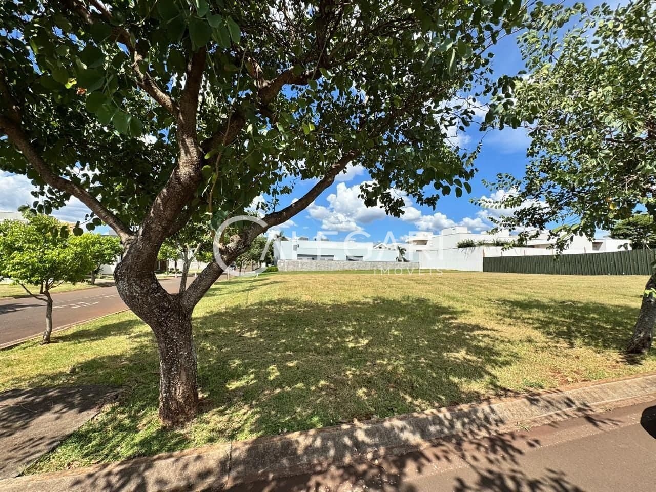 Terreno à venda, 723 m² por R$ 850.000,00 – Condomínio Arco de Paris – Foz do Iguaçu/PR — foto 3
